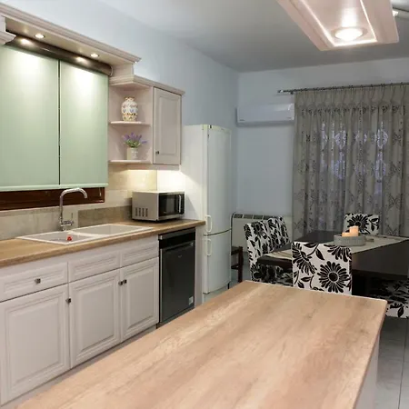 Apsenti House Skopelos * Glossa
