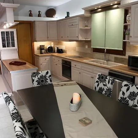 Apsenti House Skopelos Glossa